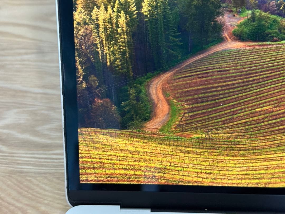 MacBook Pro13.3㌅2018 i7/16GB/256GB A1989