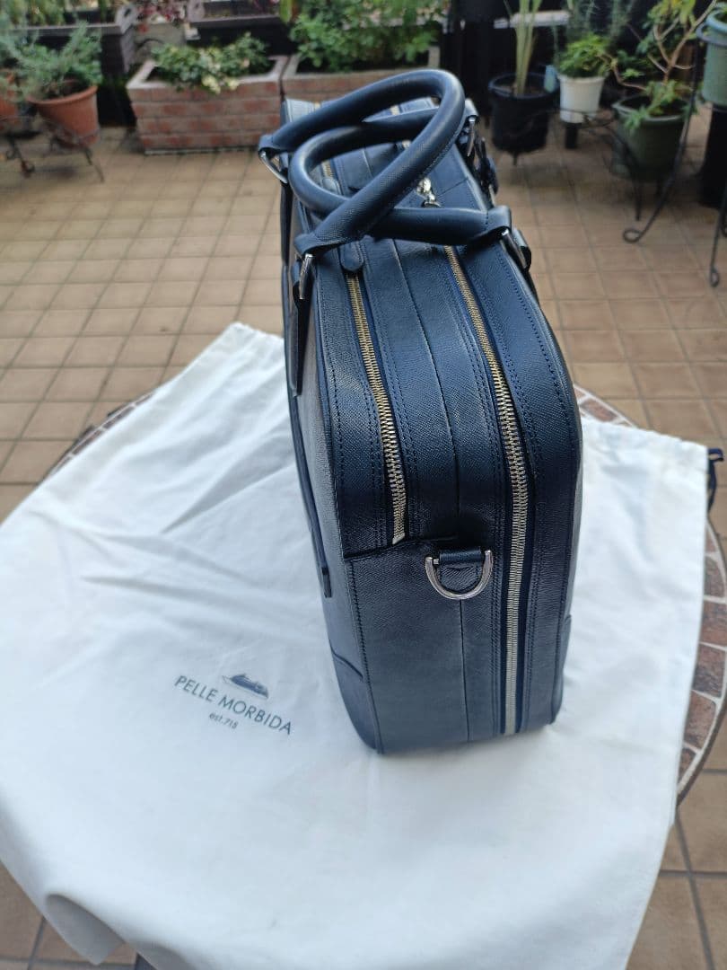 ペッレモルビダ　ブリーフバック　2室タイプ　ネイビー