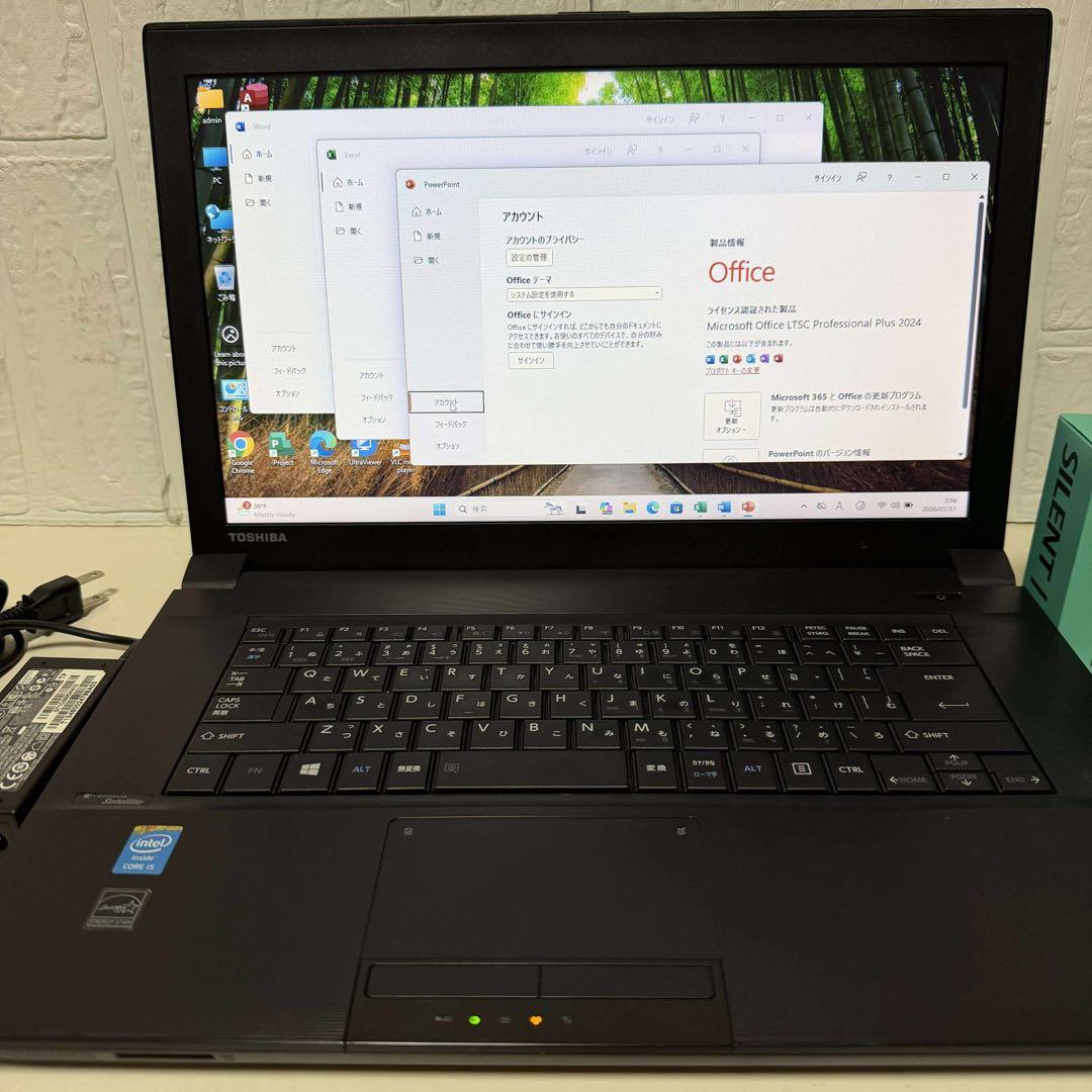 Windows11 オフィス付き　Core i5 高速起動SSD 東芝ノートPC