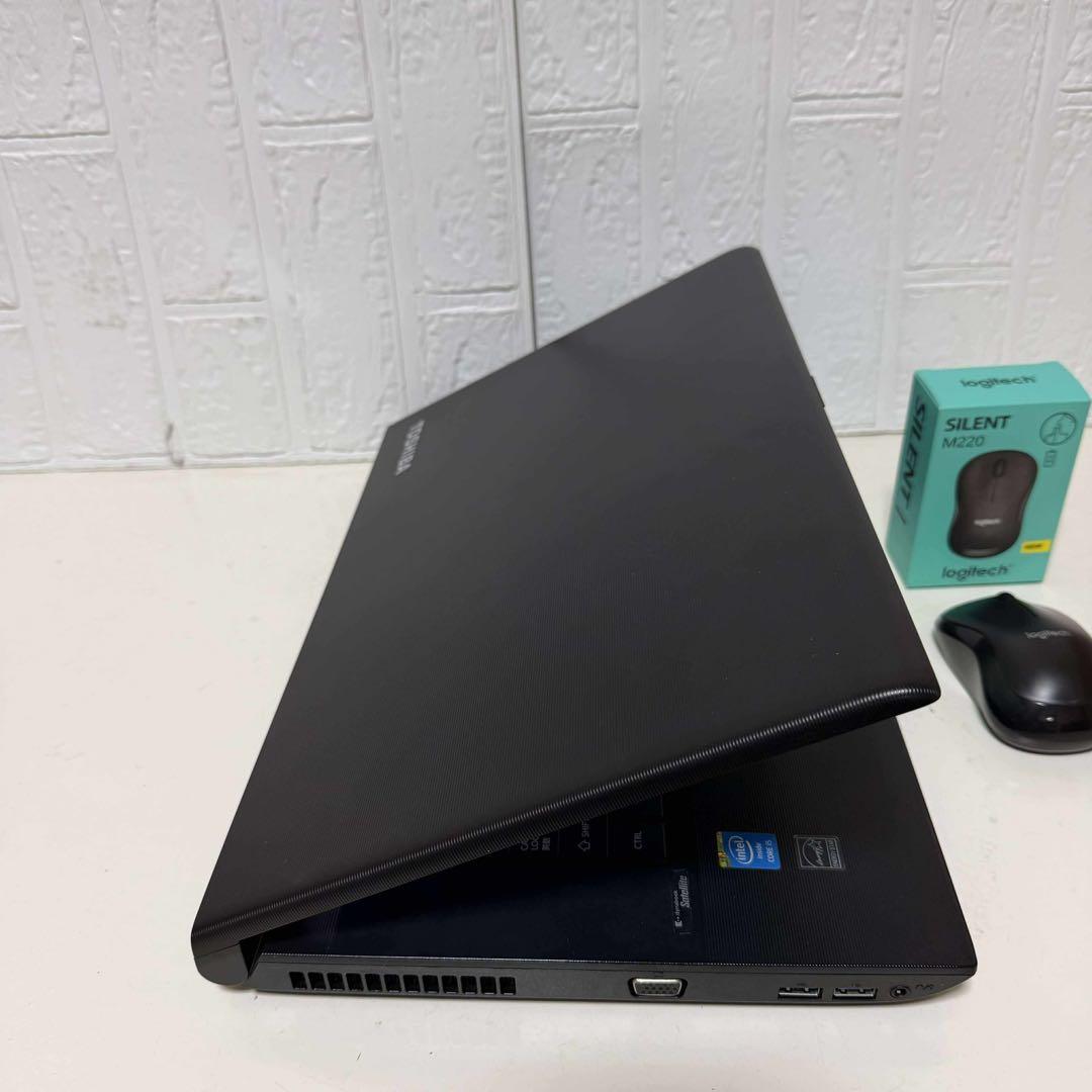 Windows11 オフィス付き　Core i5 高速起動SSD 東芝ノートPC