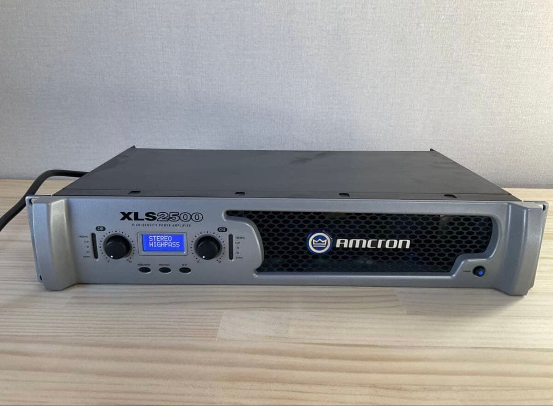 アンプ Amcron XLS 2500