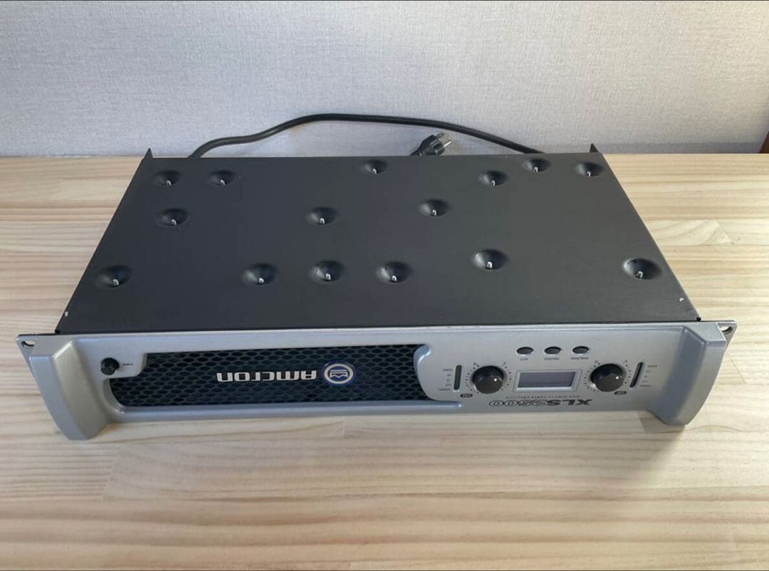 アンプ Amcron XLS 2500