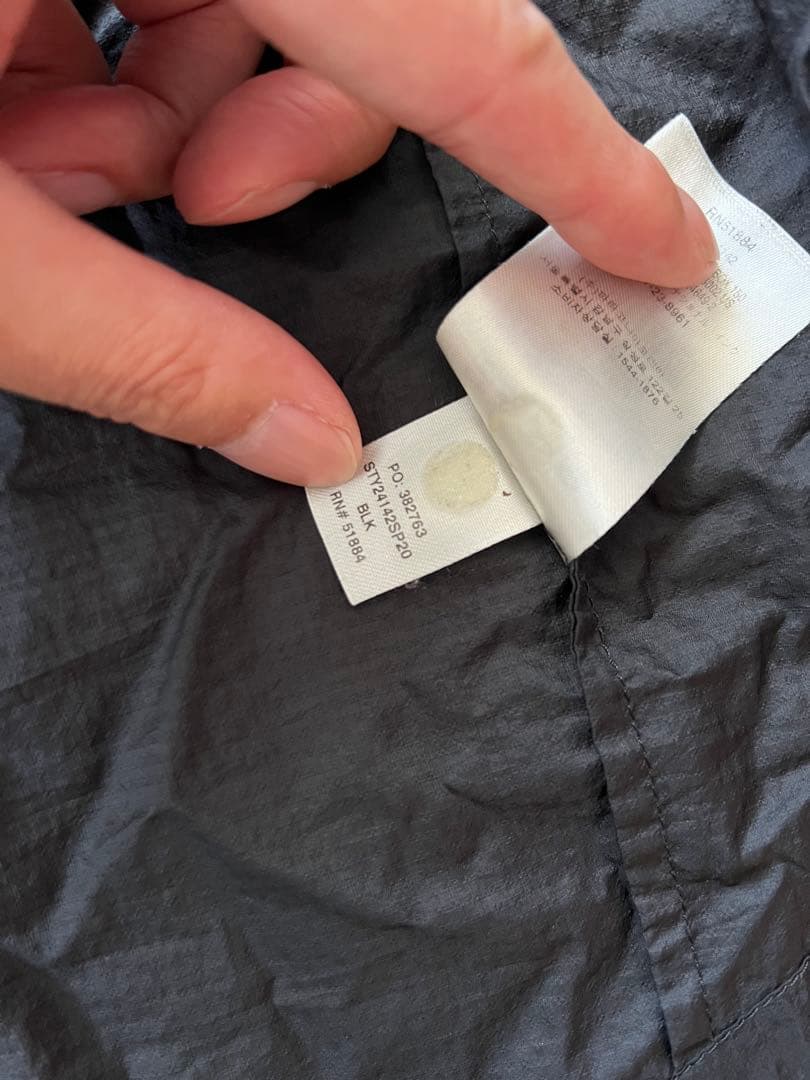 パタゴニア フーディニジャケット・メンズ Sサイズ ブラックカラー