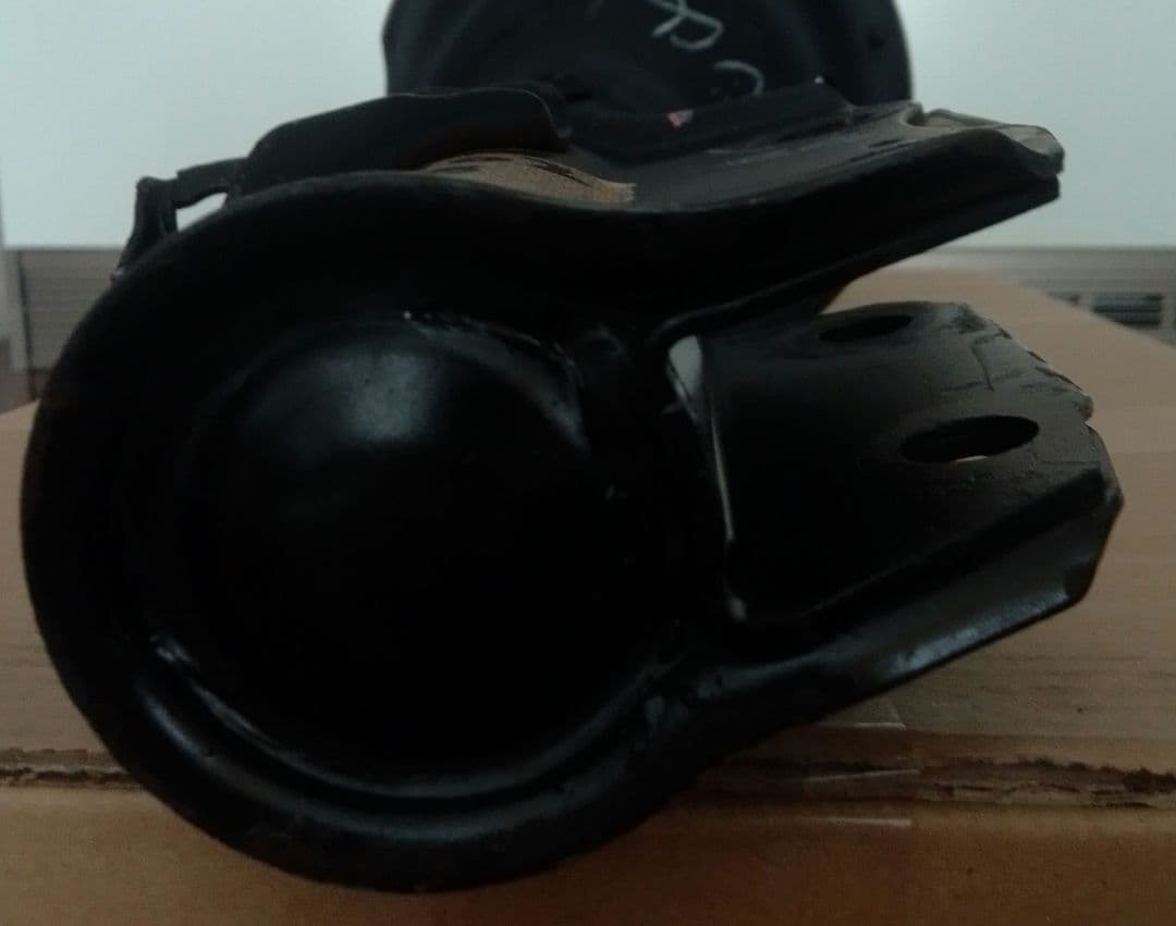 ② GC8インプレッサ　リア左右純正サスペンションキット（リビルト品）2本