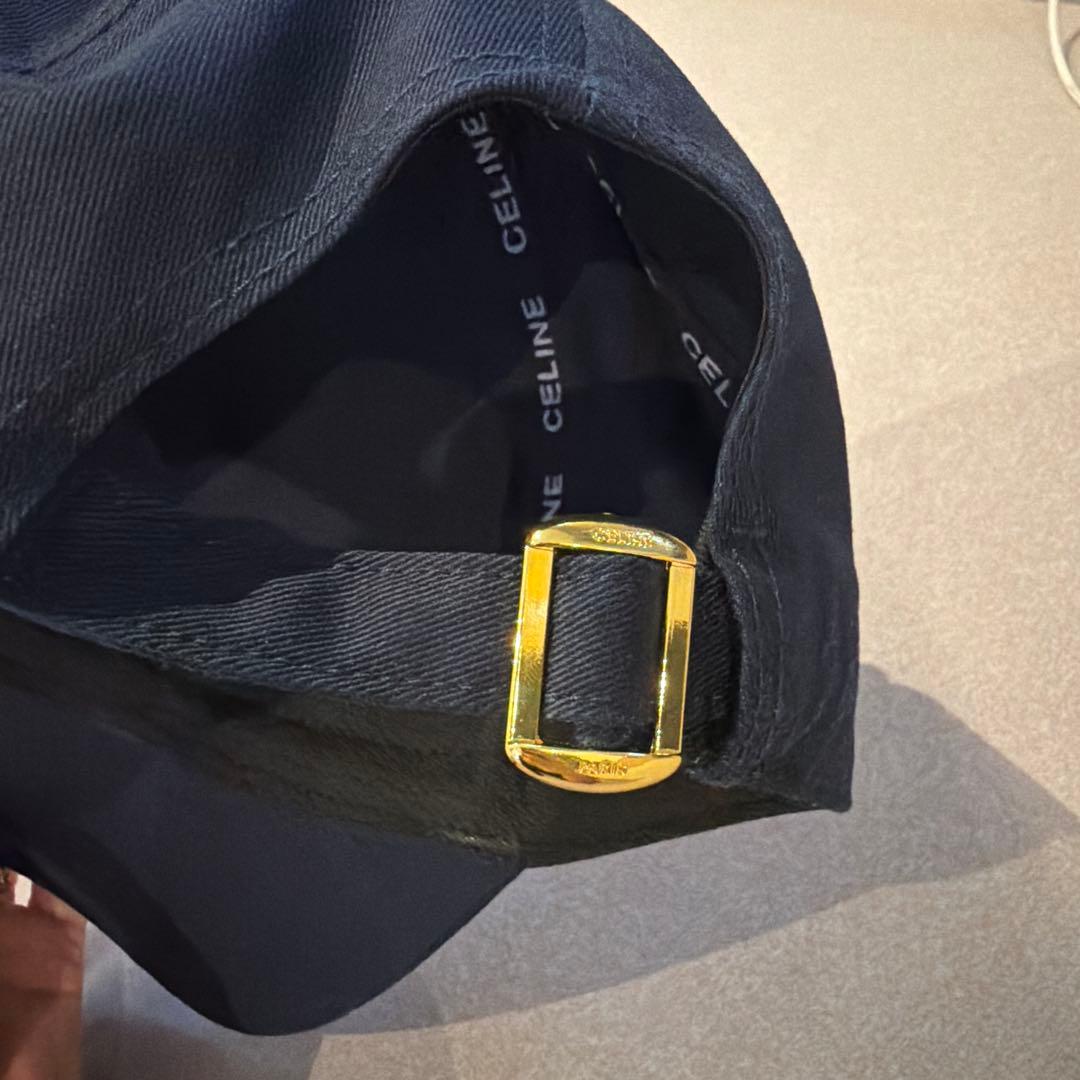 CELINE トリオンフ　ネイビー ロゴキャップ