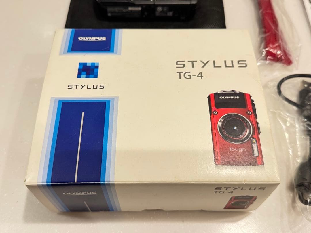 OLYMPUS Tough tg4コンパクトデジタルカメラ