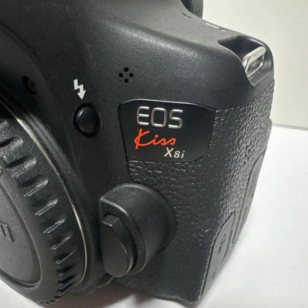 Canon x8iデジタル一眼レフ 可動式液晶モニター