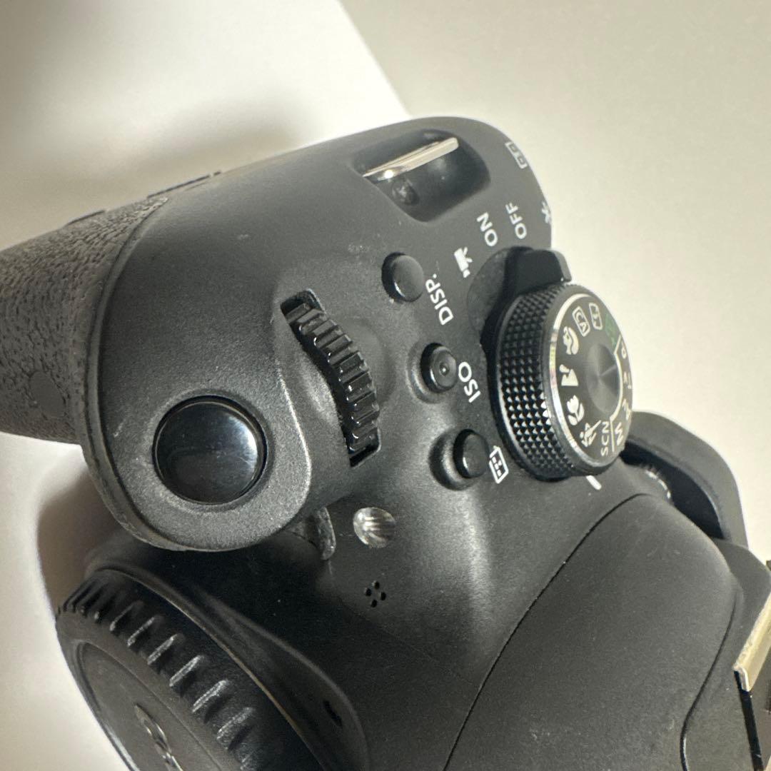 Canon x8iデジタル一眼レフ 可動式液晶モニター