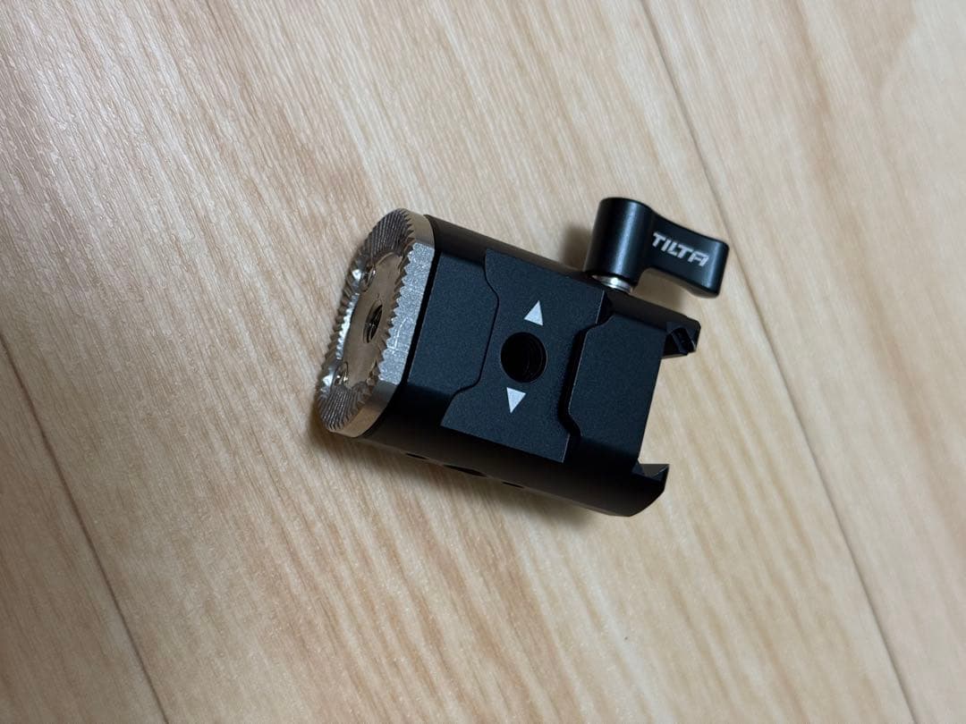 Tilta 木製カメラグリップ　TT-0509-R右手用