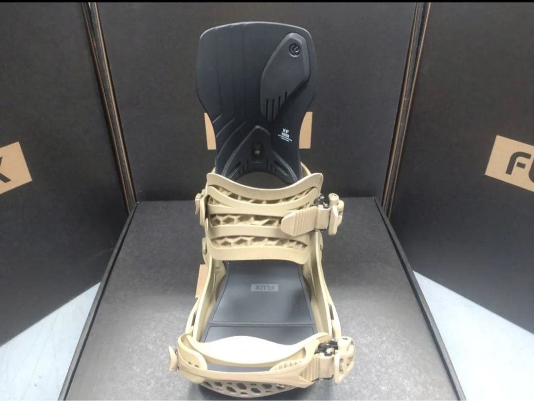 新品、未使用！FLUX XF ビンディング Mサイズ