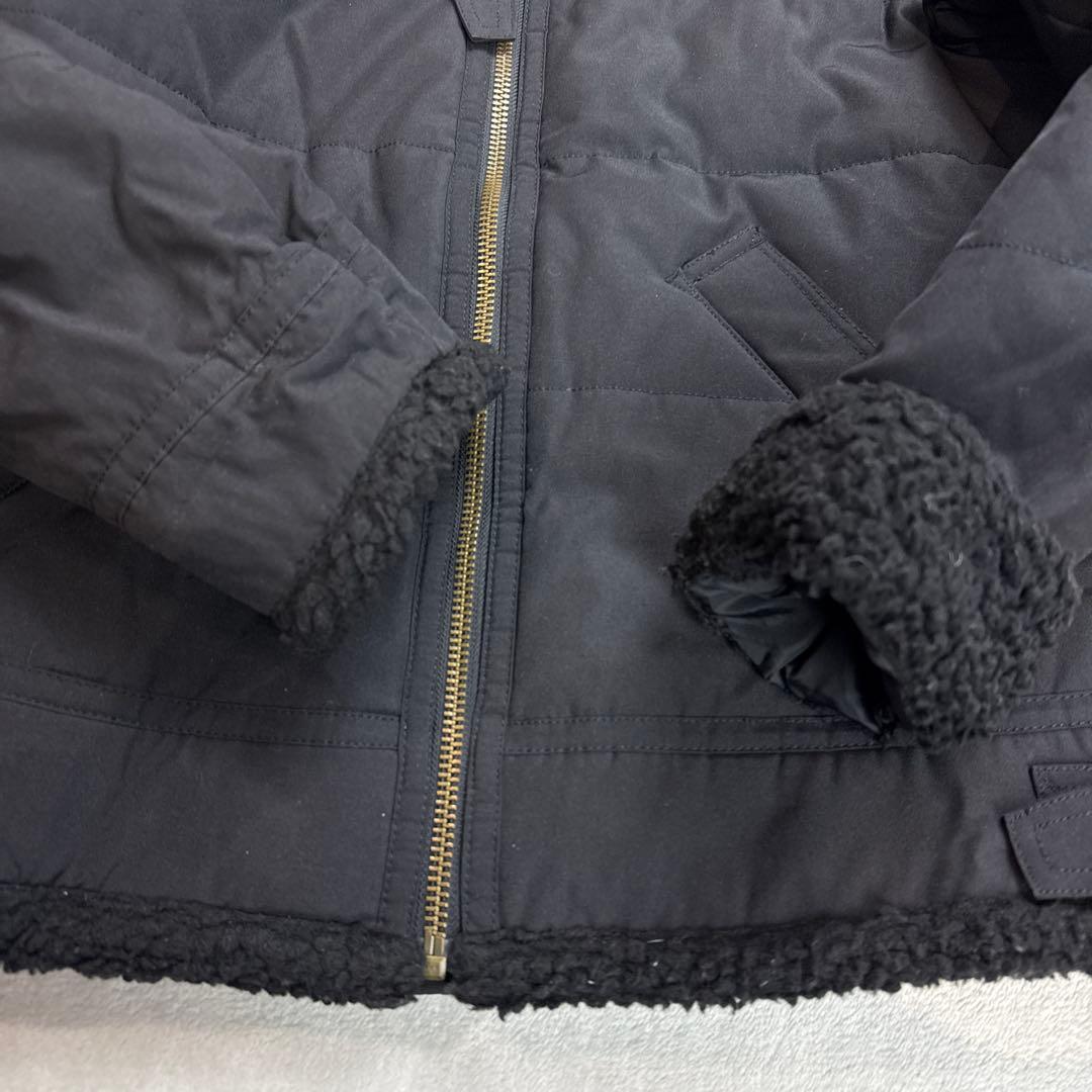 アヴィレックス　中綿ジャケット　ブラック　Lサイズ　美品