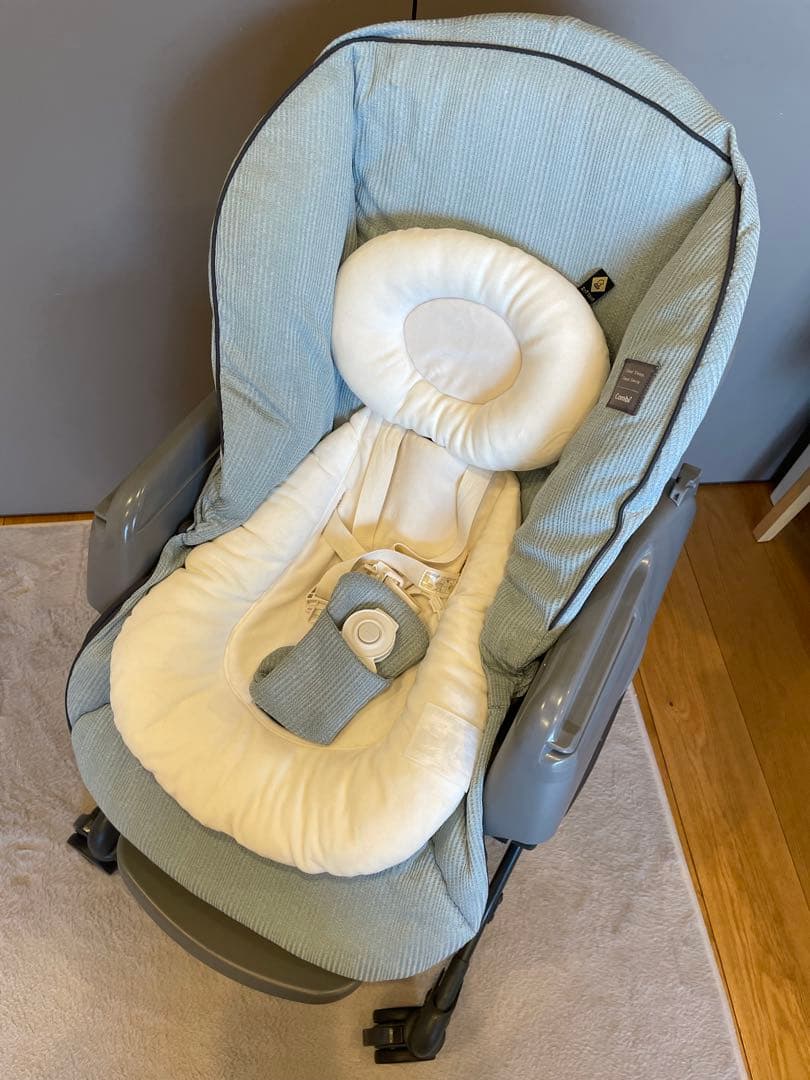 ネムリラ　combi コンビブルー/ホワイト