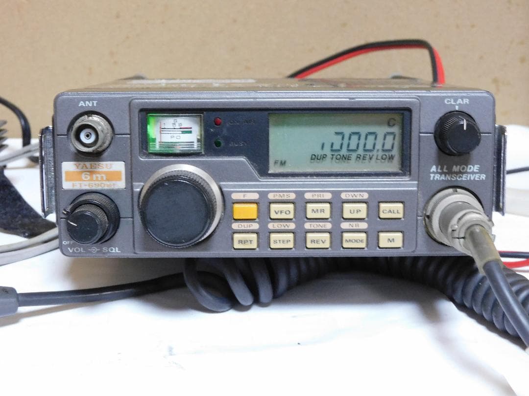 アマチュア無線機FT-690mkⅡ、50MHzオールモード、リニアとTSQL付き