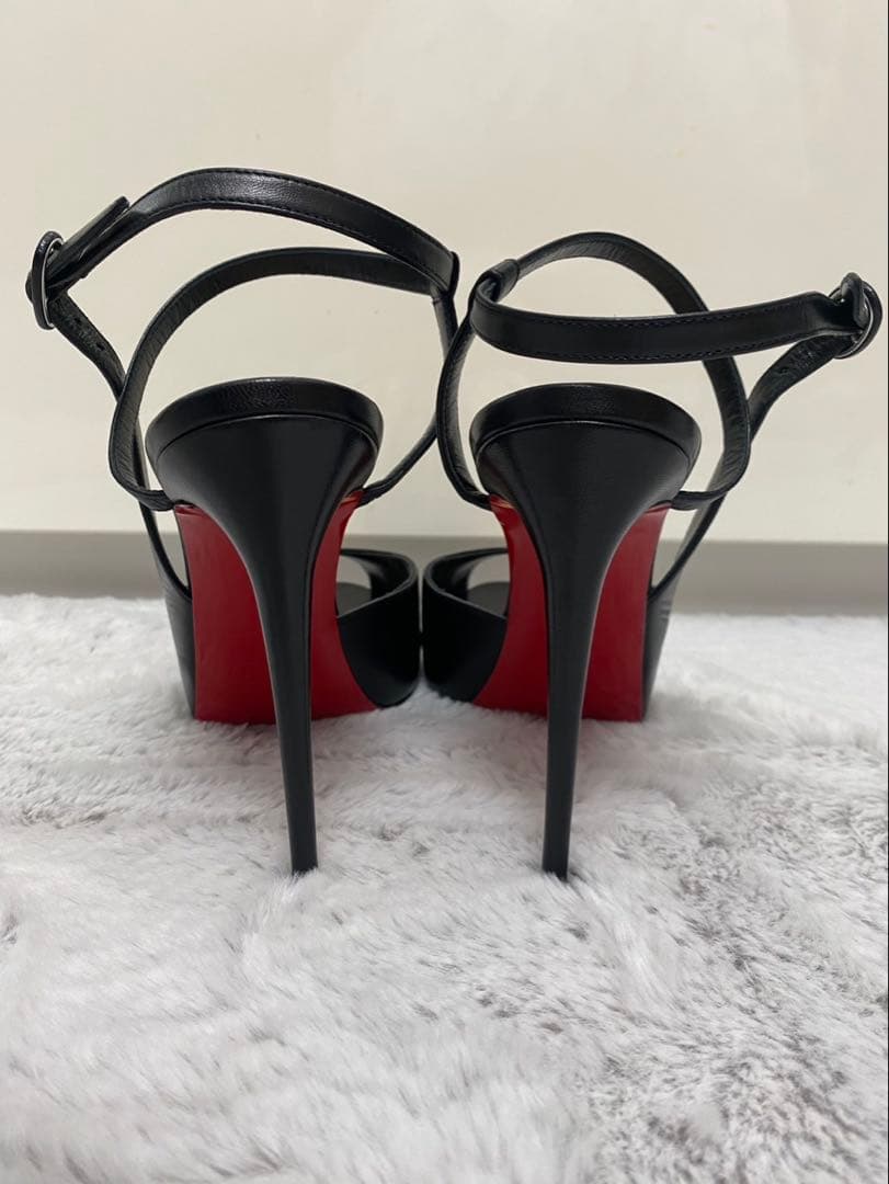 Christian Louboutin ブラック ハイヒール 37