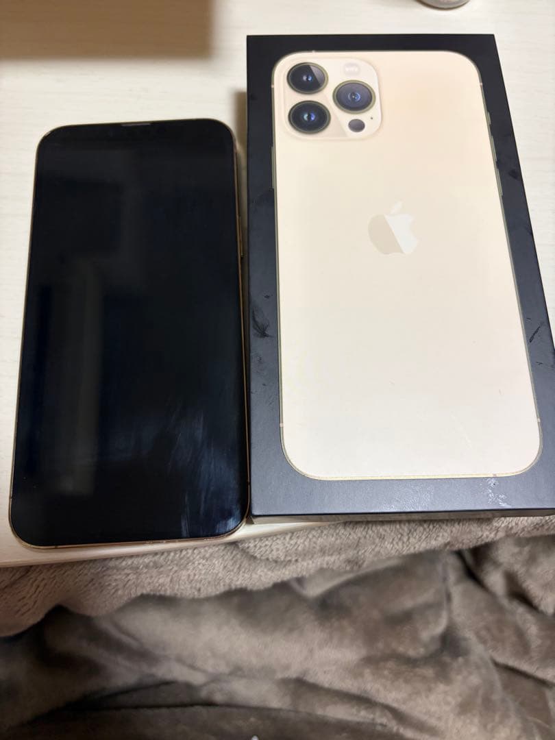 Apple iPhone 13 pro MAXゴールド 本体