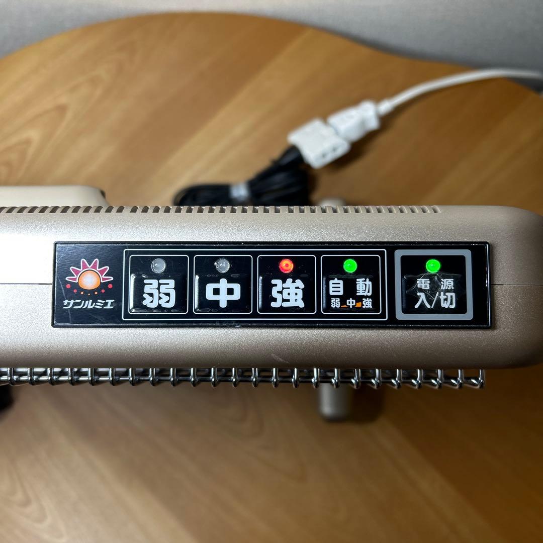 サンルミエ エクセラ7 遠赤外線暖房器　N700L-GR