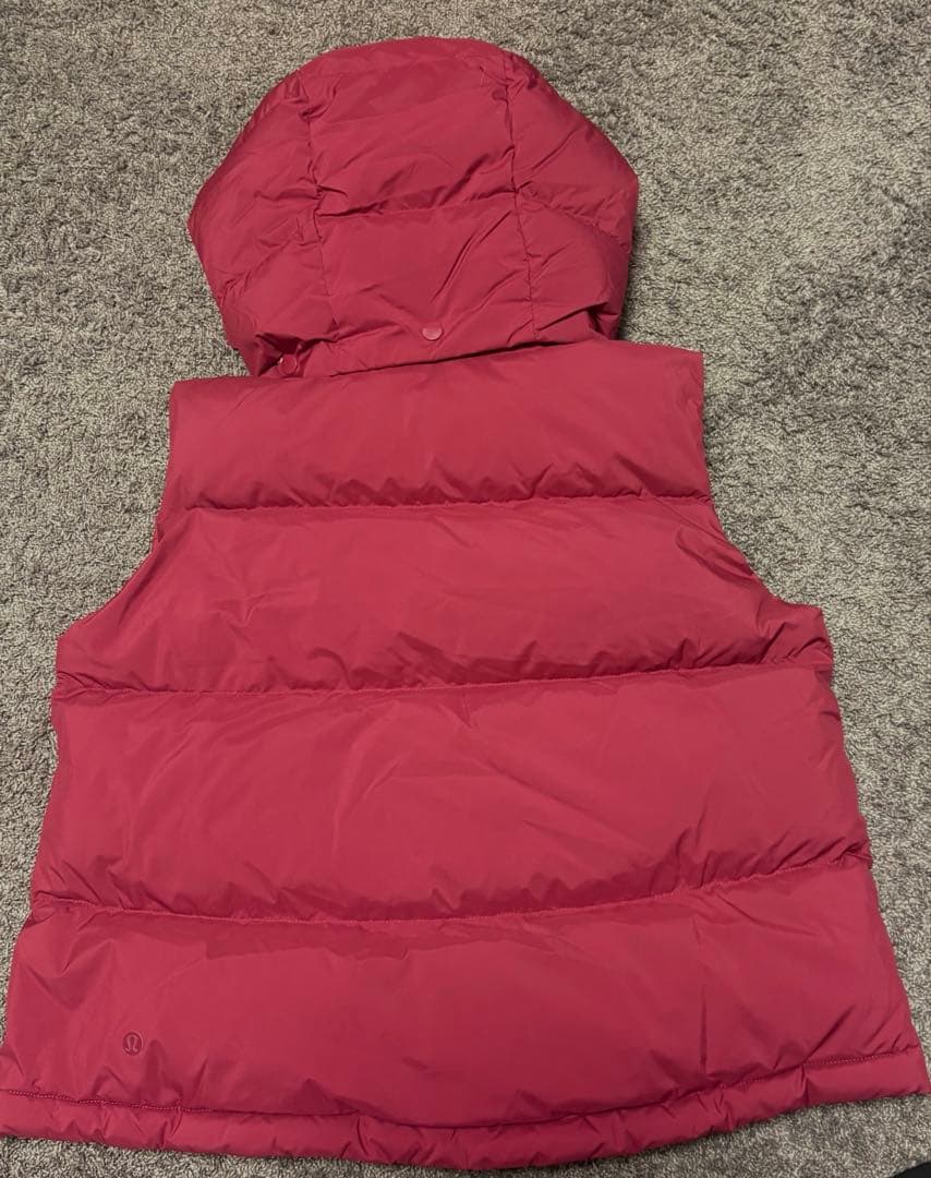 本日13時半までの出品　lululemon フード付キルティングベスト サイズ2