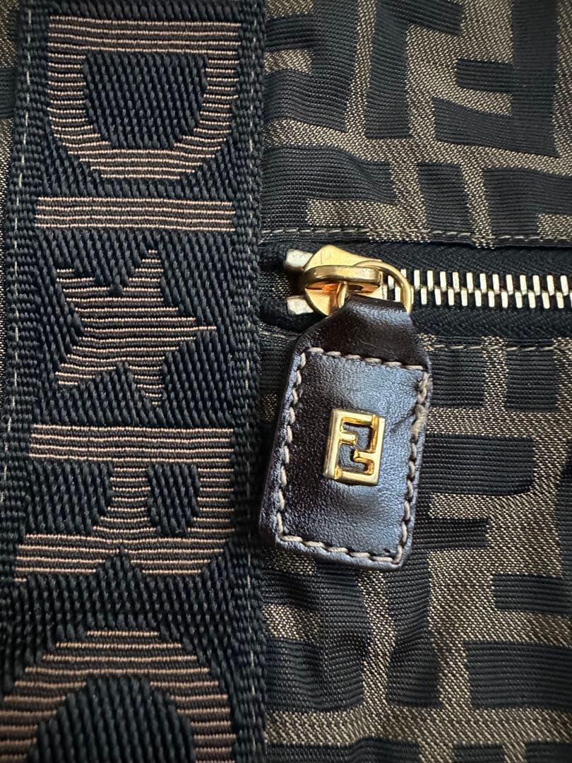 Fendi フェンディ ボストンバッグ 注意あり‼︎ ナイロン　大容量