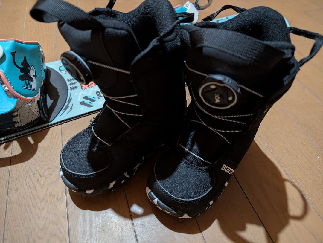 Burton 子ども用スノーボードセット