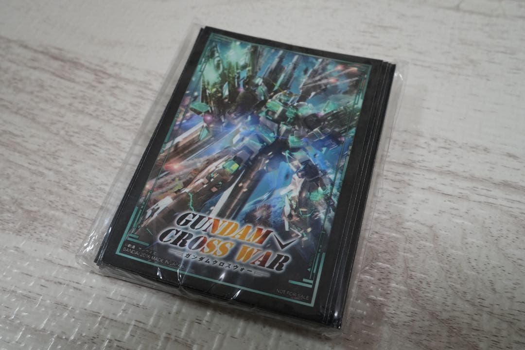 新品未開封　ガンダム　クロスウォー　スリーブ　40枚　フルアーマーユニコーン
