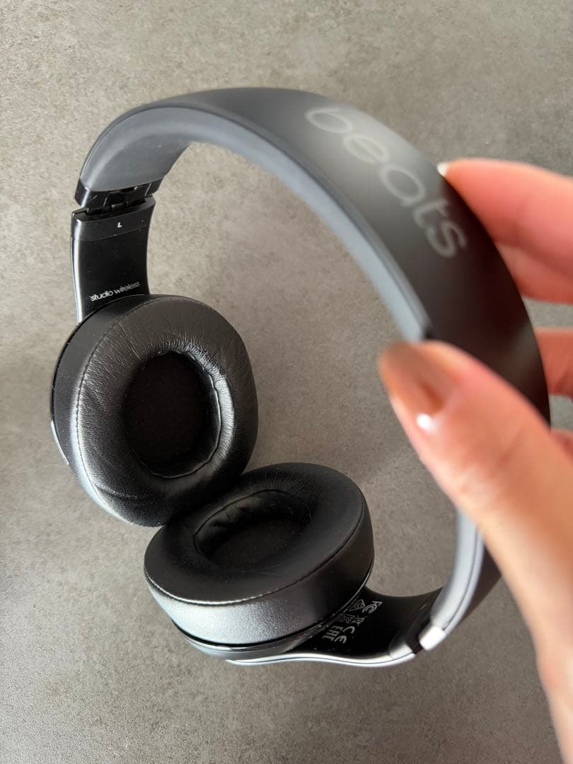 beats studio wireless ブラック