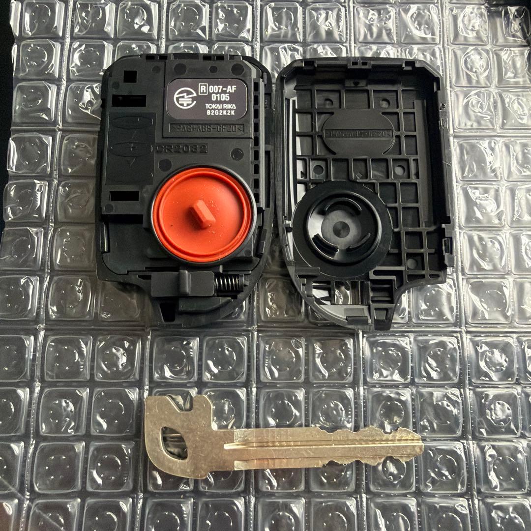 トヨタ 純正スマートキー　200系ハイエースバン　レジアス 007-AF0105