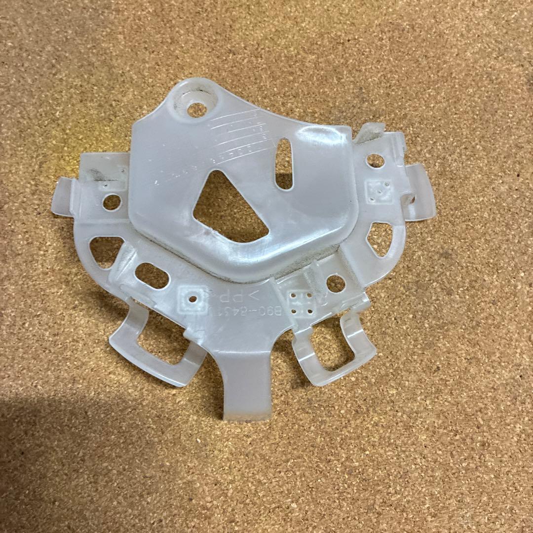 YAMAHA 16-21 XSR900 純正ヘッドライト