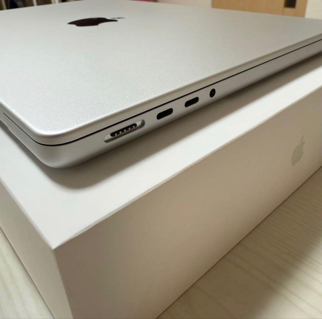 M3 MacBook Pro14インチ メモリ16GB