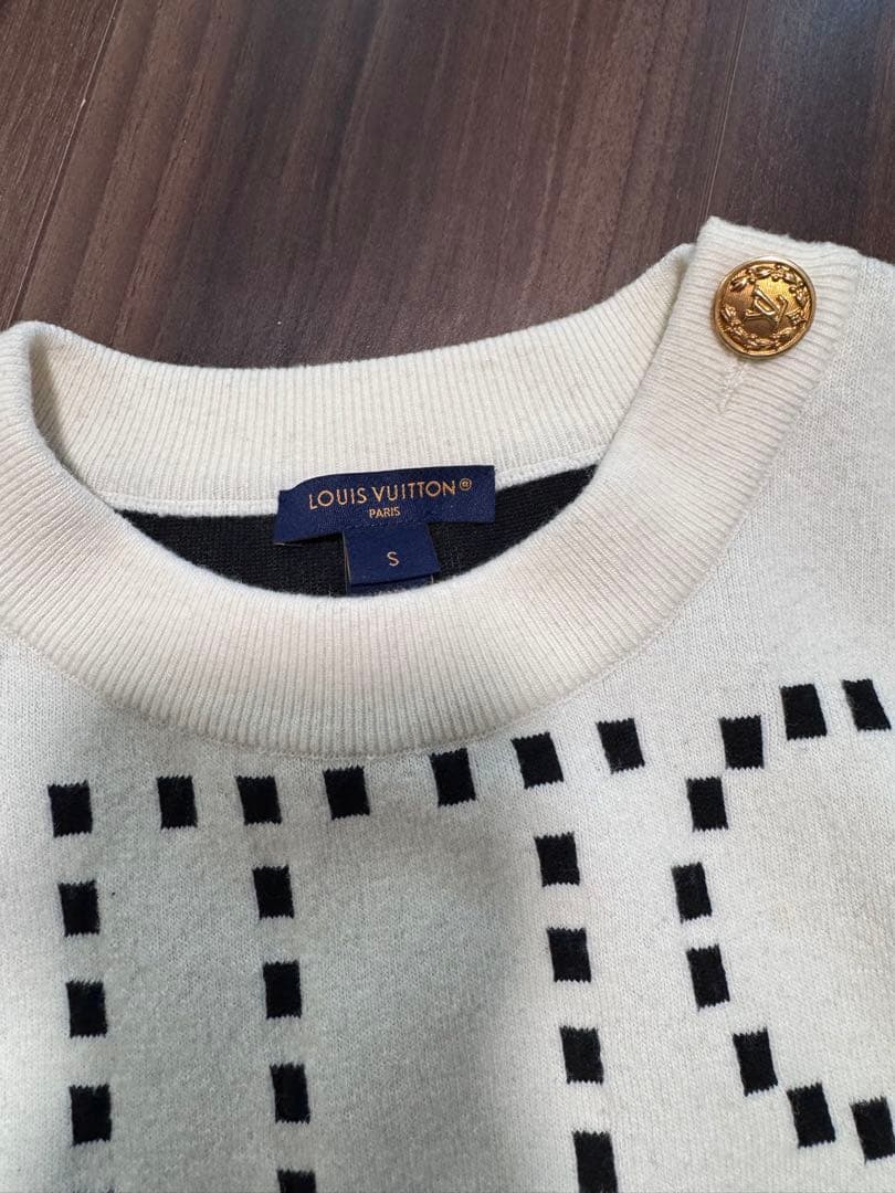 ルイヴィトン　シグネチャーチャンキーストライププルオーバー