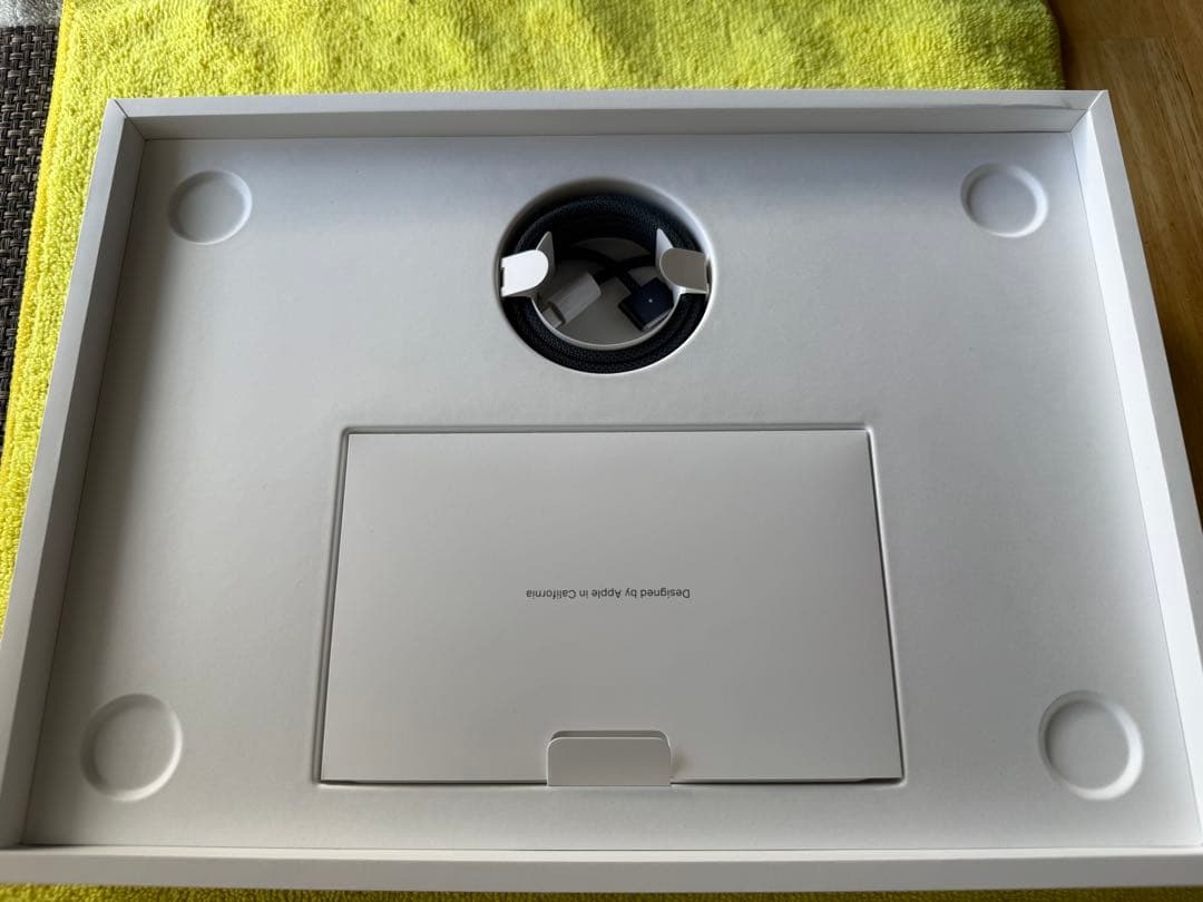 MacBook Air M4 13インチ ミッドナイト 美品新品同様