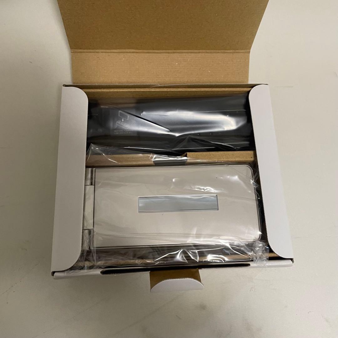 新品 AQUOS SH-02L ゴールドモデル 本体