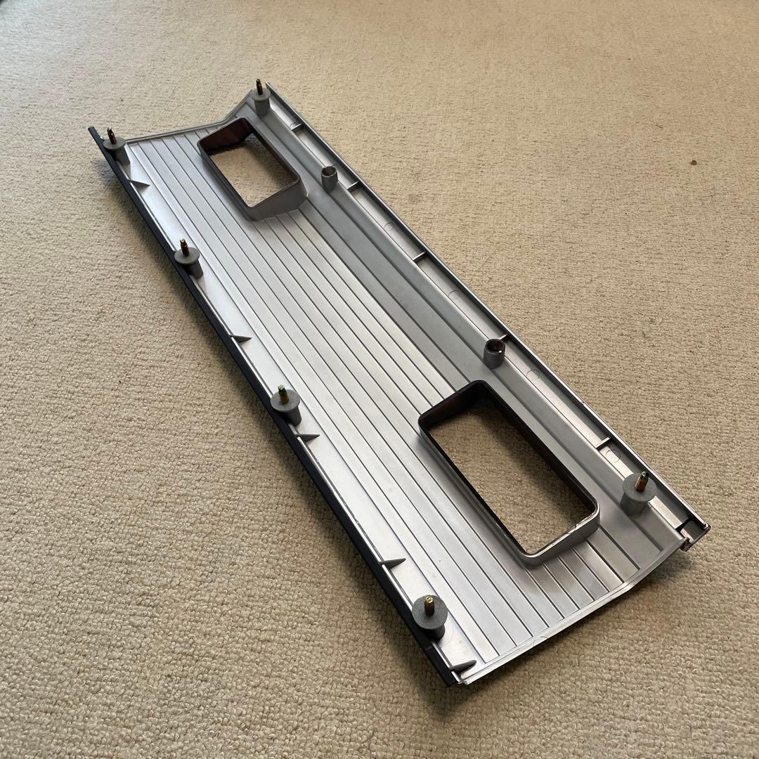 日産 430セドリック 430グロリア リアガーニッシュ 新品