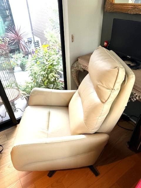 【送料12000円出品者負担】ニトリ 電動本革リクライニングチェア LE01