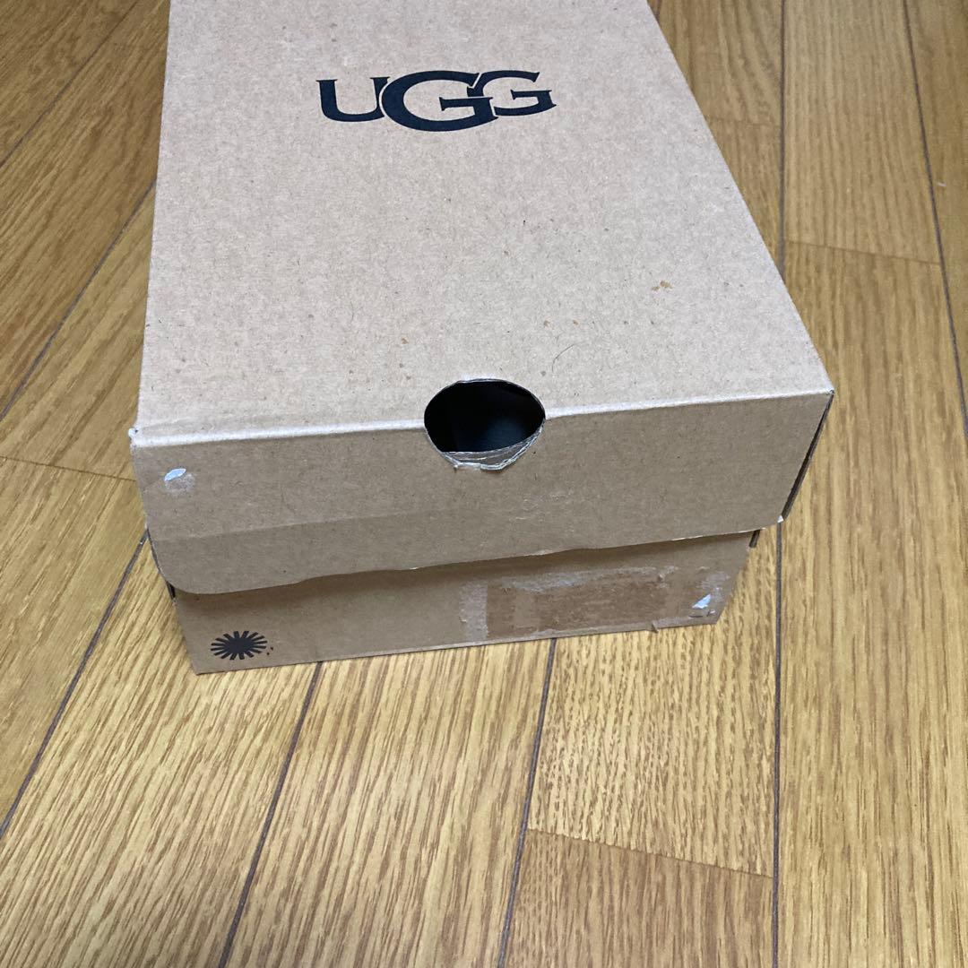 UGG ブラックサンダル 23cm