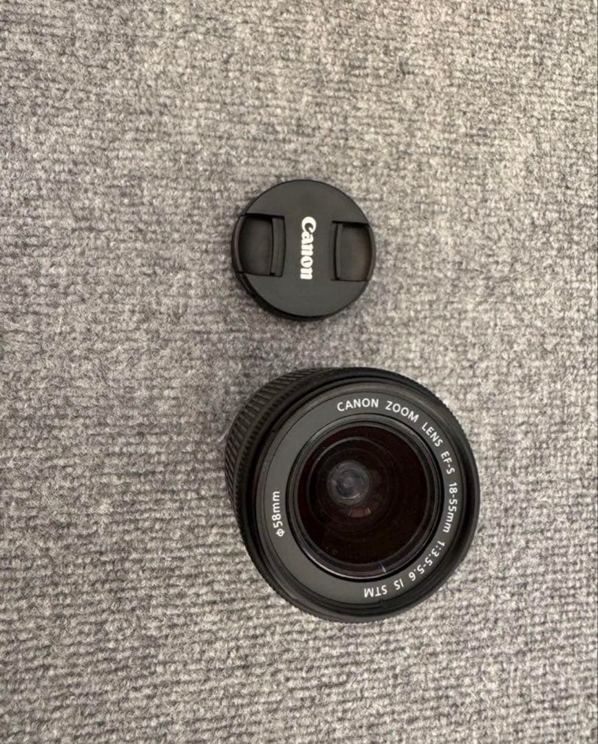 Canon EOS 700D デジタル一眼レフカメラ