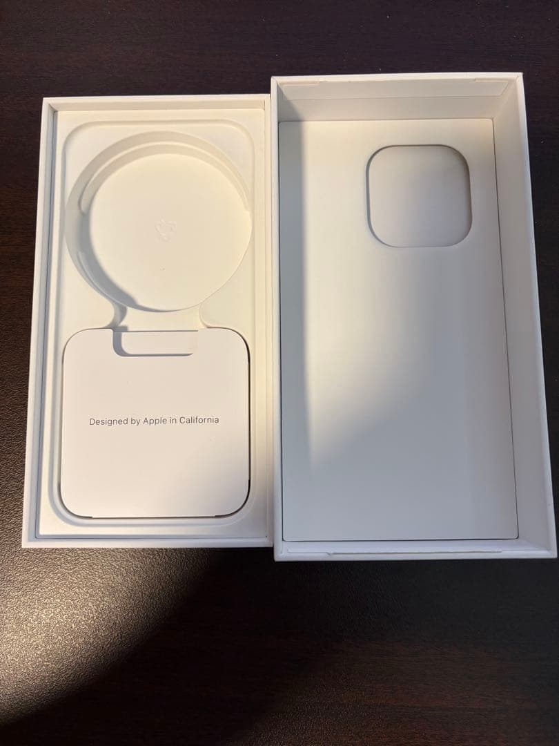 海外版 iPhone 15 Pro 256 GB SIMフリー