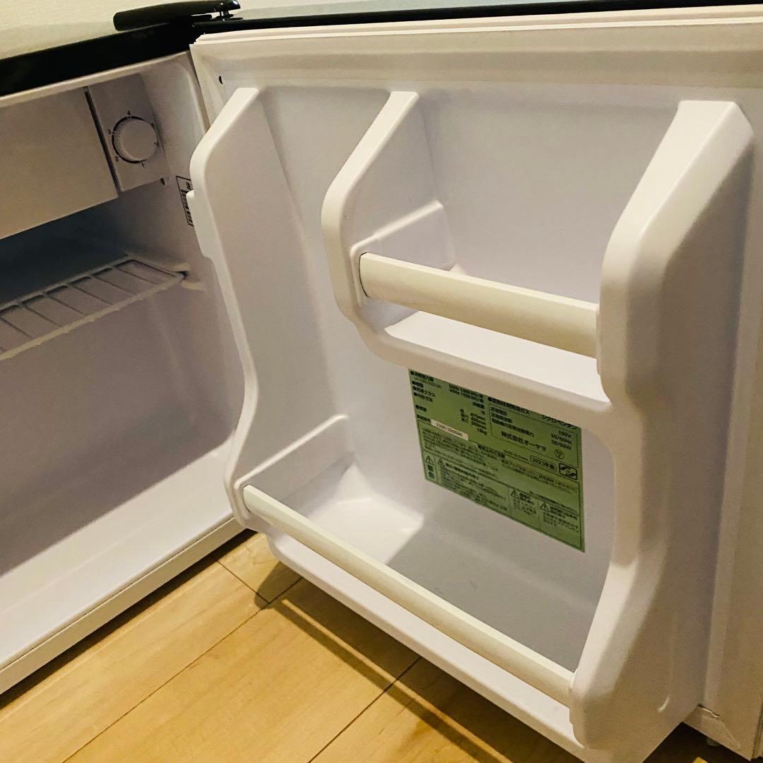 【2023年製 】アイリスオーヤマ 冷蔵庫 42L PRC-B041DMミラー扉