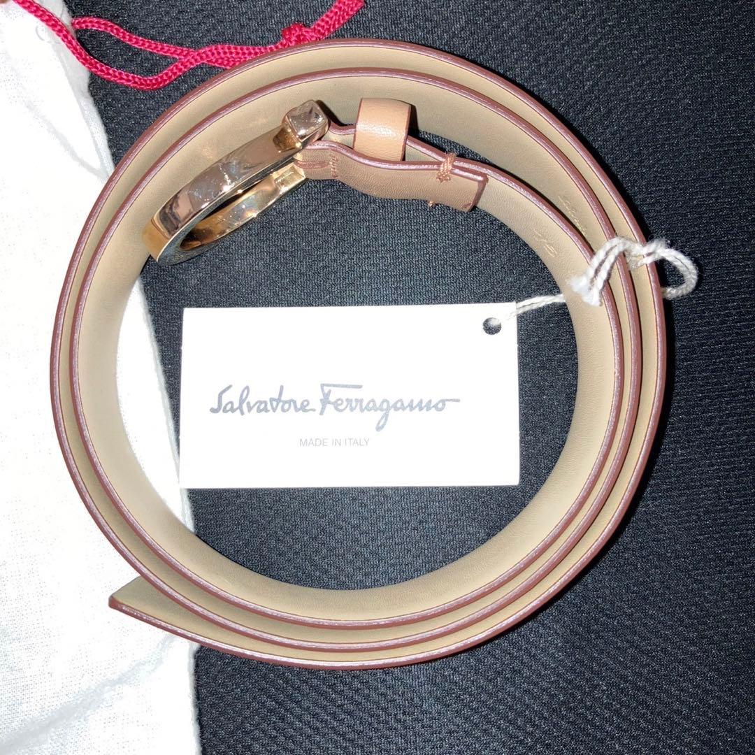 未使用　タグ　袋付き　SALVATORE FERRAGAMO ベルト　フェラガモ