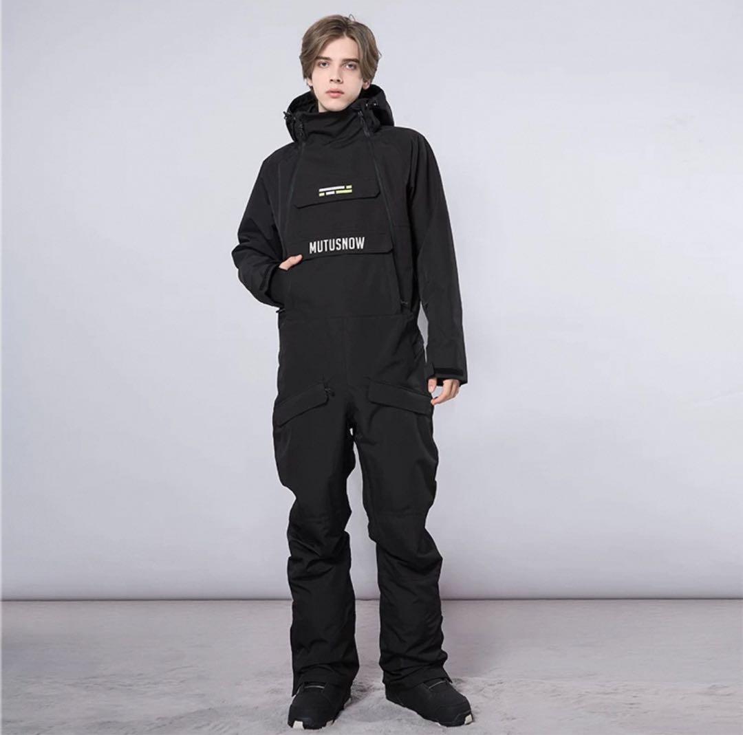 新品　未使用　メンズ　スキー（スノボ）ウェア　つなぎ　Ｍサイズ　大きめ　タグなし