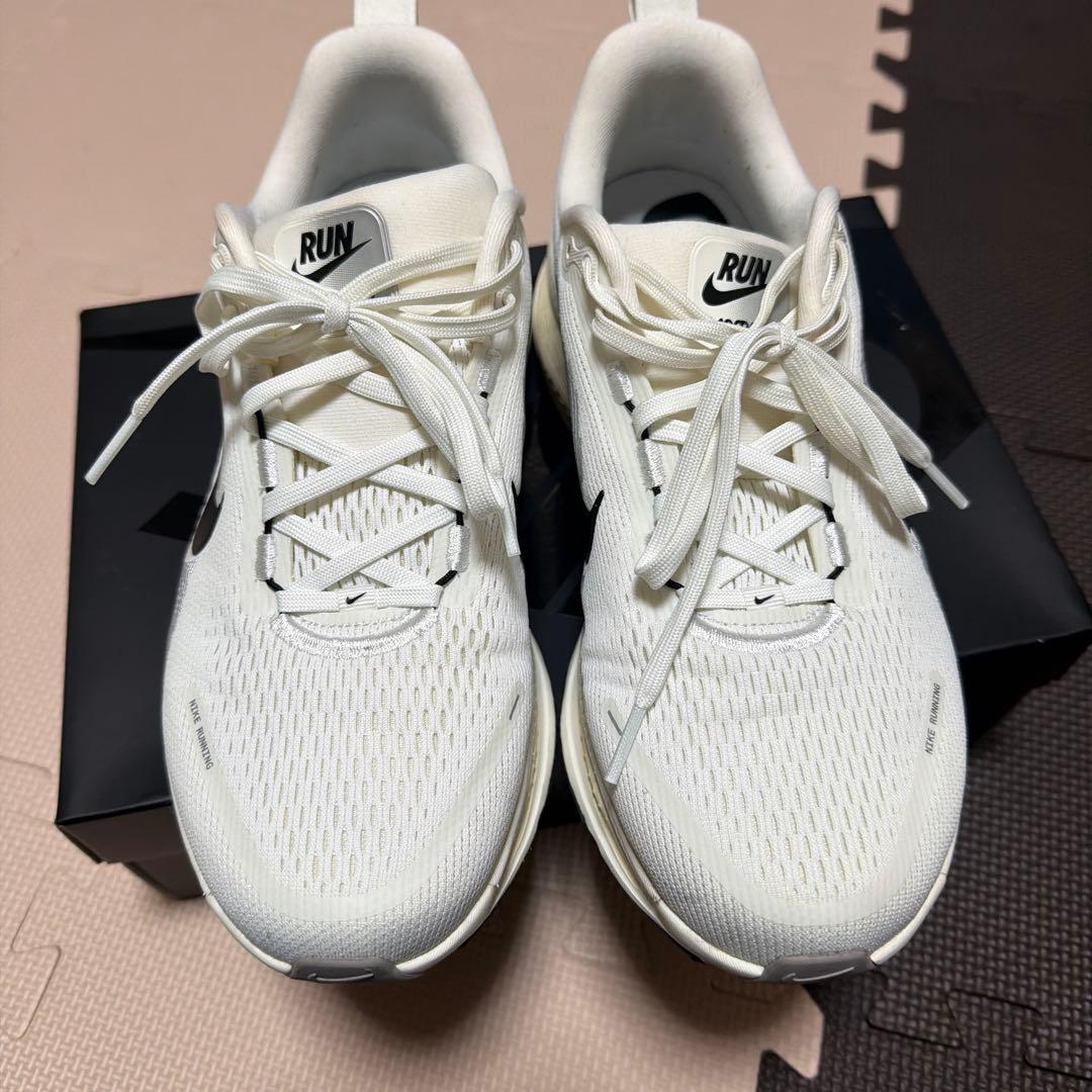 Nike ボメロ18 27cm