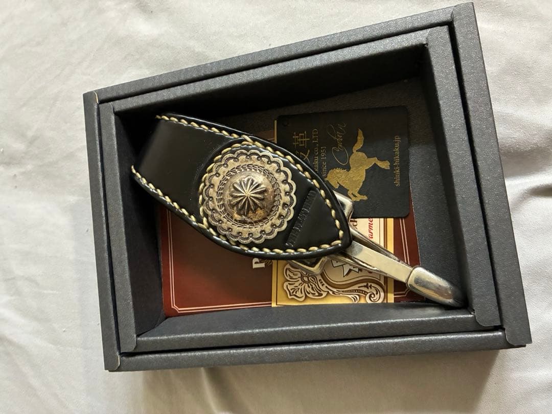 THE FLAT HEAD ブラックレザーキーホルダー ベルトループ