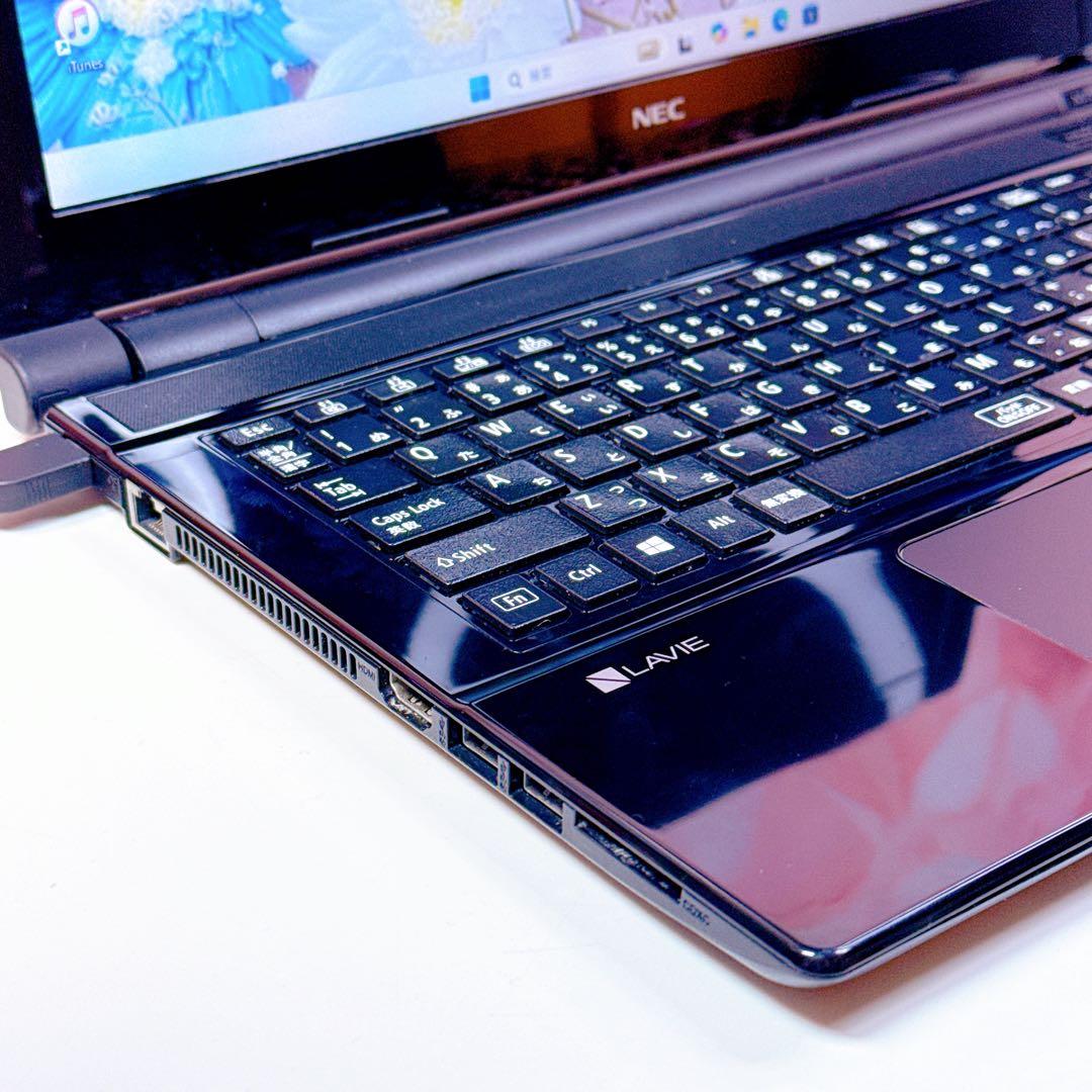 美品✨新品SSD windows11 カメラ ノートパソコン オフィス 薄型