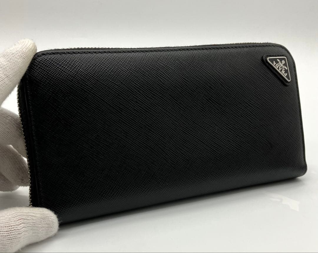 ⭐️ 美品 プラダ サフィアーノ トライアングル ラウンドファスナー 長財布