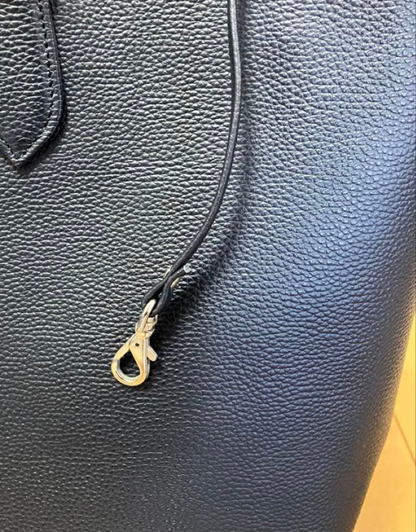 【美品】バーニーズニューヨーク ネイビー レザー トートバッグ