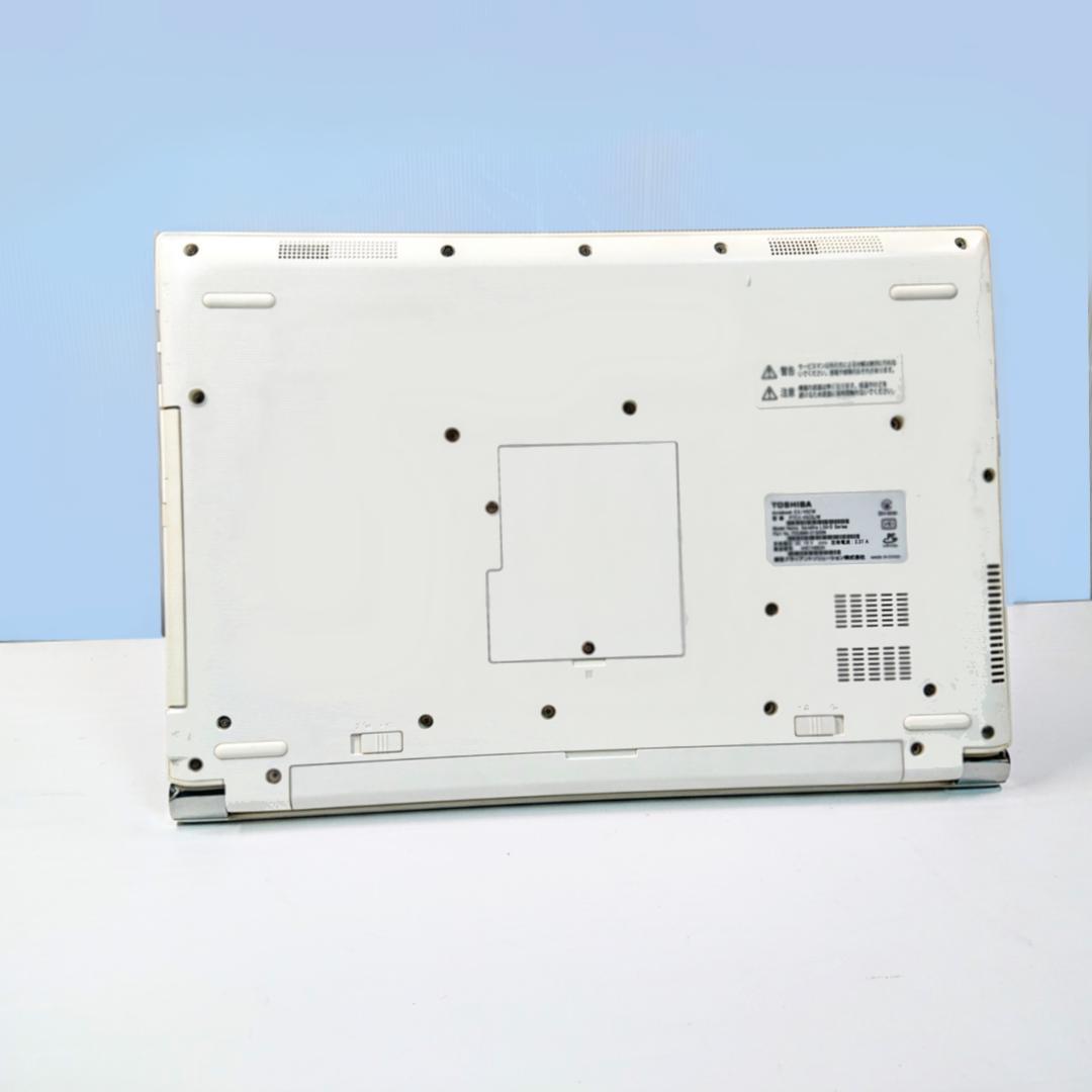 Dynabook EX/45CW 第7世代 Core i3 [217]