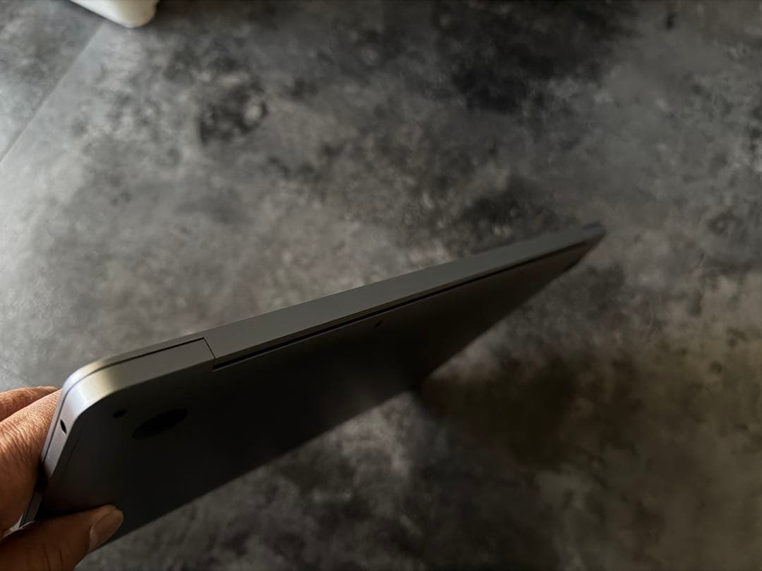 MacBook Air 13インチ 512GB USキーボード　スペースグレー