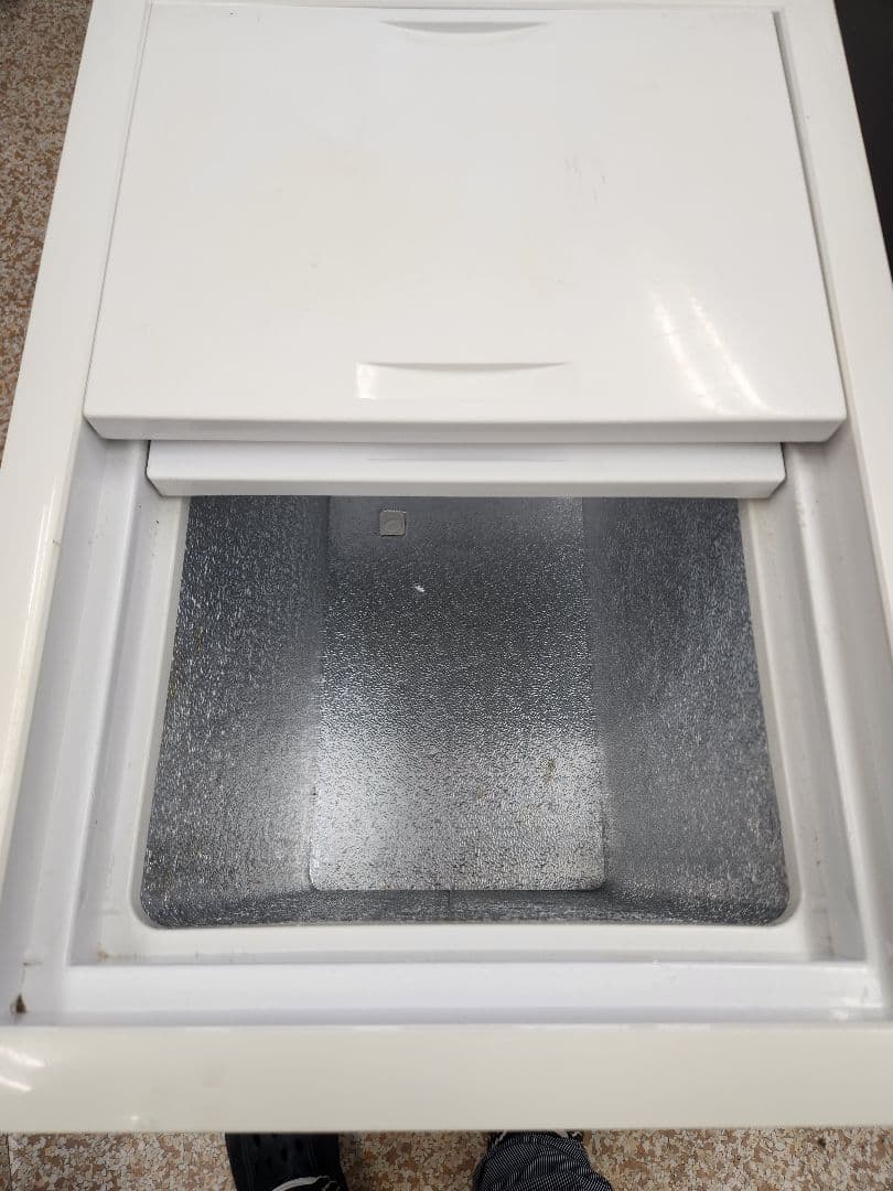 エクセレンス電気冷凍庫　MA-6058SL 2014年製　ホワイト