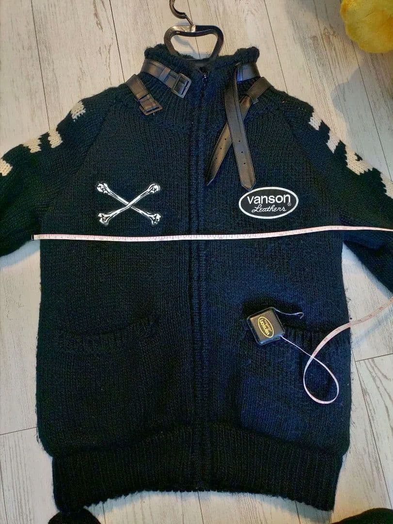 VANSON　バンソン　スカルデザイン ニットアウター