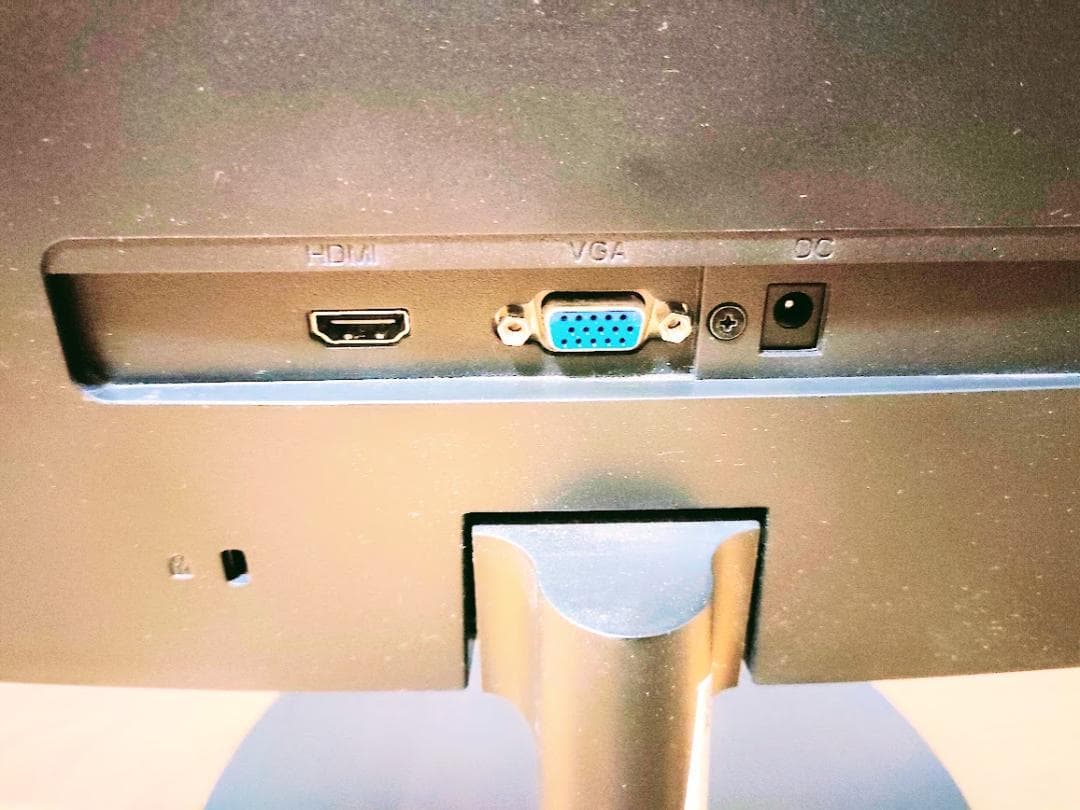 27インチ 湾曲モニター 23年5月購入 KOORUI フルHD