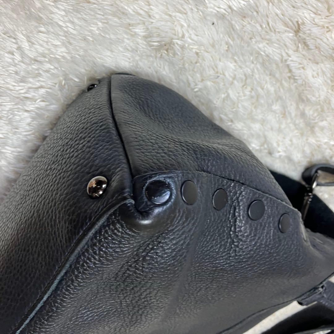 マンゴー様ザネラート　ポスティーナ M カシミアプーラ　ショルダーバッグ